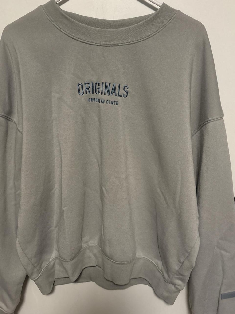 Y2K Casual Brooklyn Cloth Originals Gray Blue Crewneck Sweatshirt Size Medium